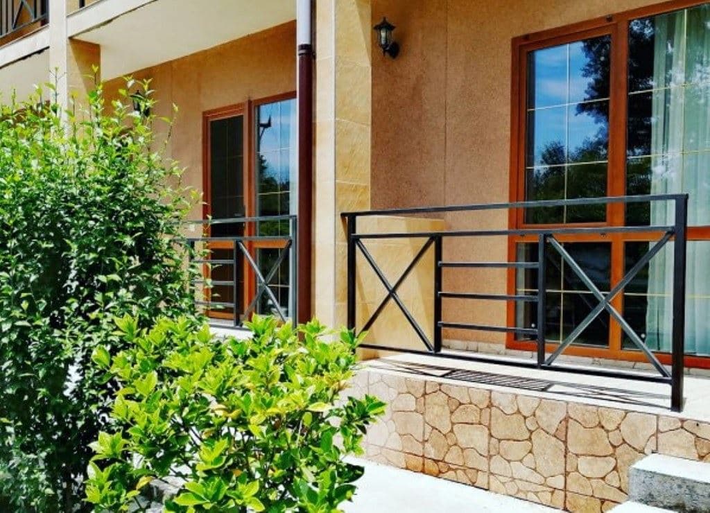 rooms-standart-pool-view