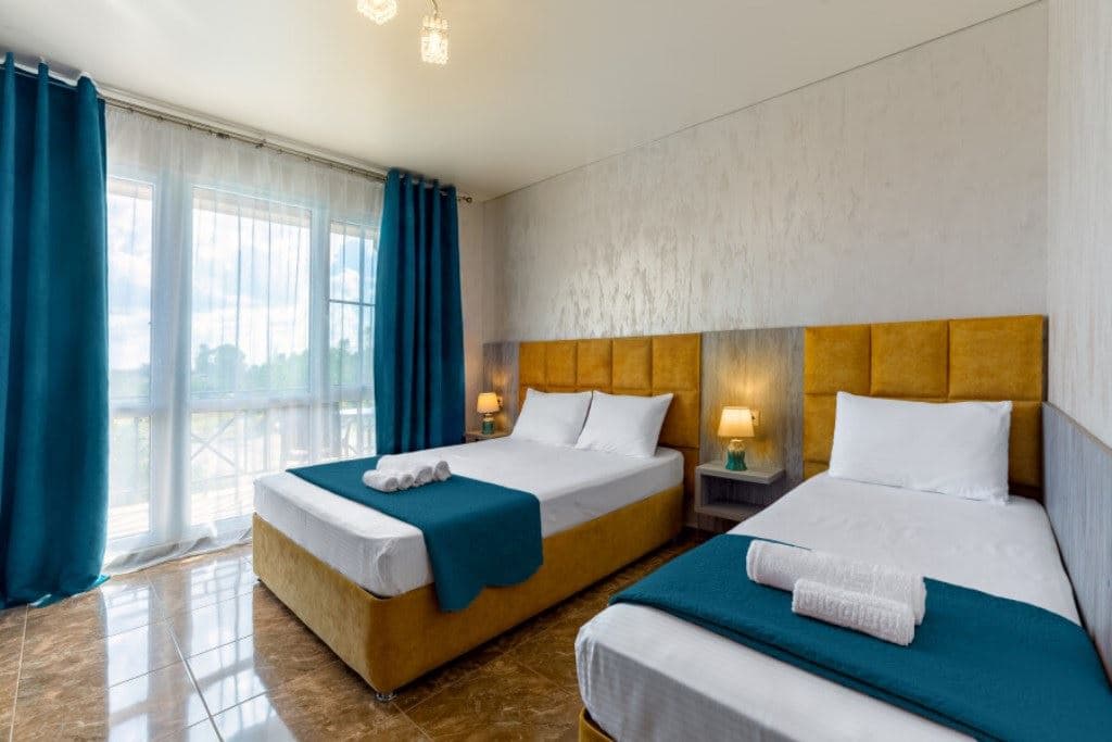 rooms-standart-triple-balcony