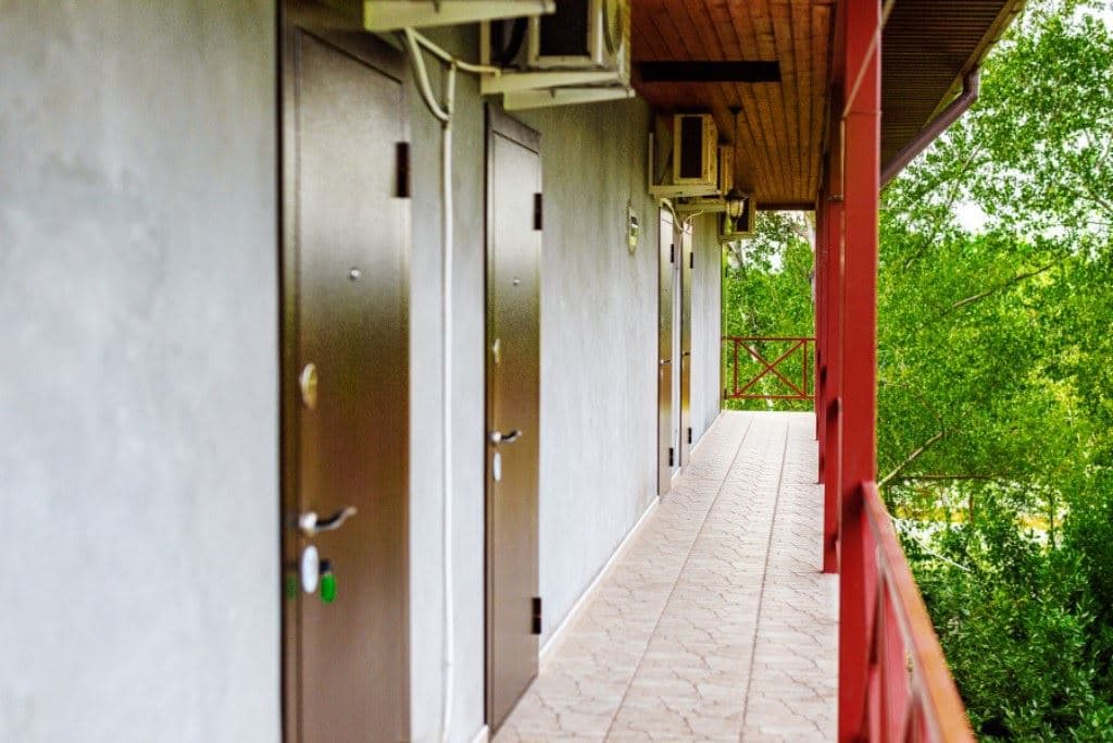 rooms-standart-triple-balcony