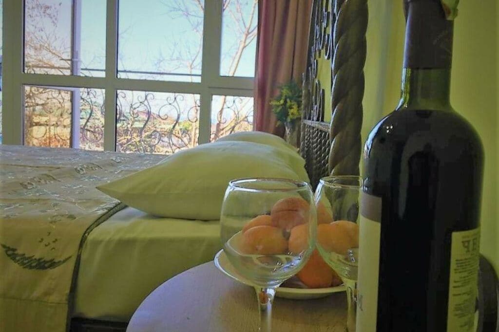 rooms-economy
