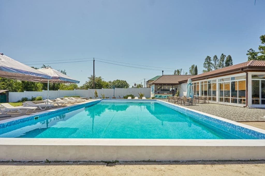 pools-outdoor-pool