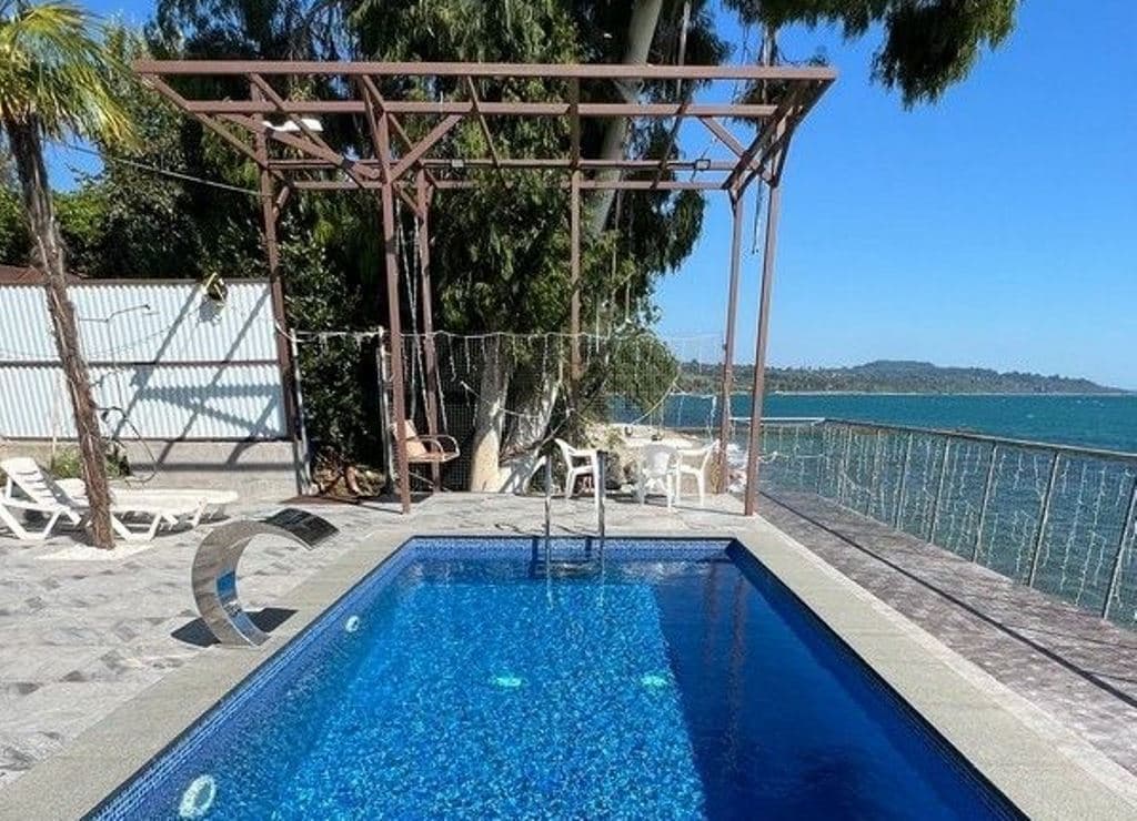 pools-outdoor-pool