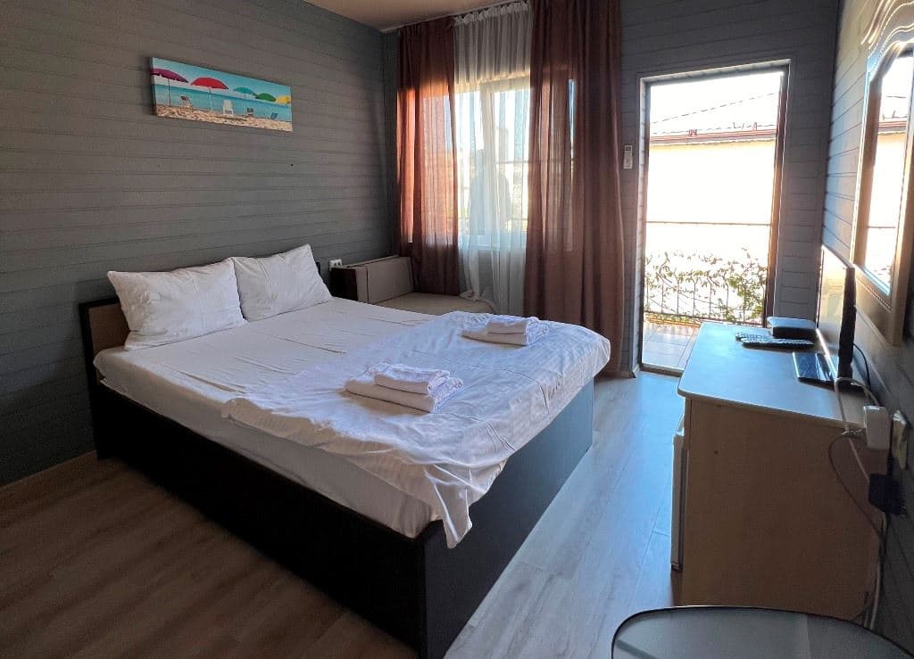 rooms-2bed-1room