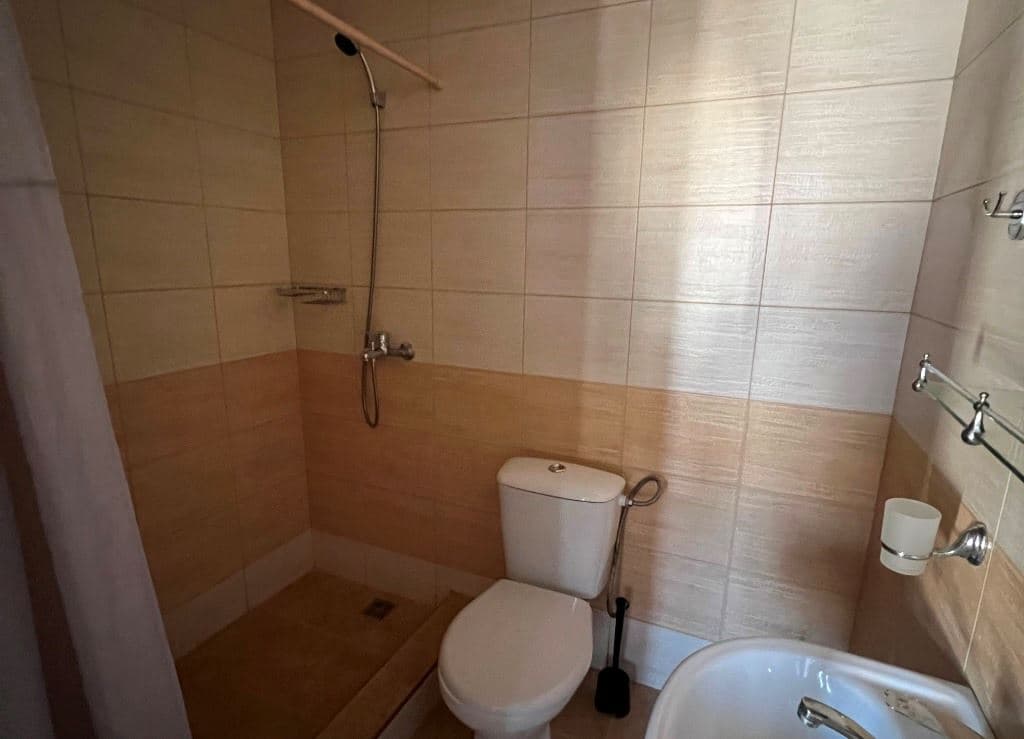rooms-2bed-1room