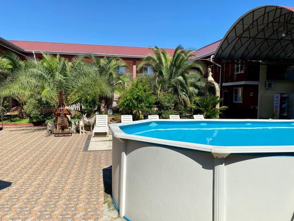 pools-outdoor-pool