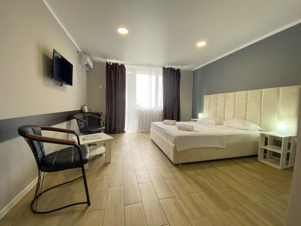 rooms-comfort-balcony-sea-view