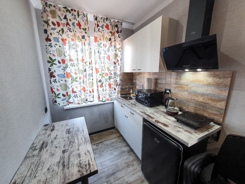 rooms-suite-kitchen