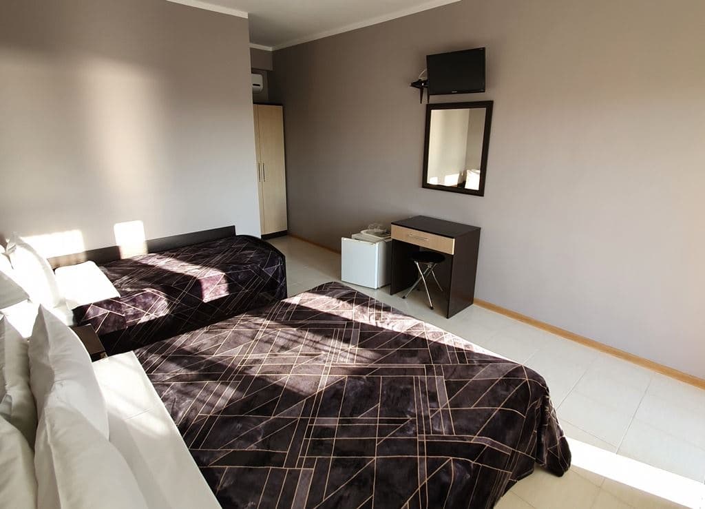 rooms-triple-terrace