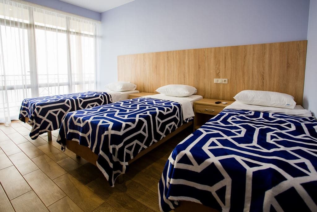 rooms-triple-balcony