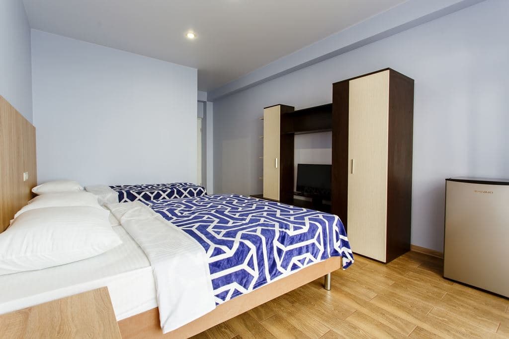 rooms-triple-balcony
