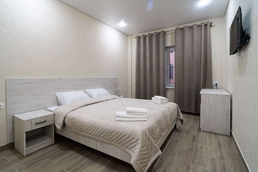rooms-1-room