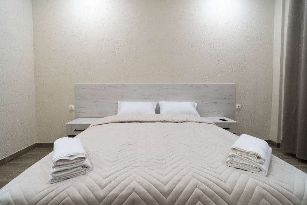 rooms-1-room