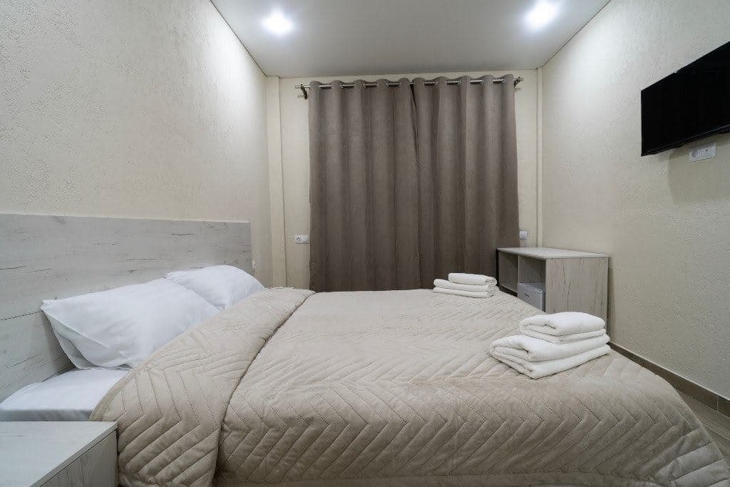 rooms-1-room