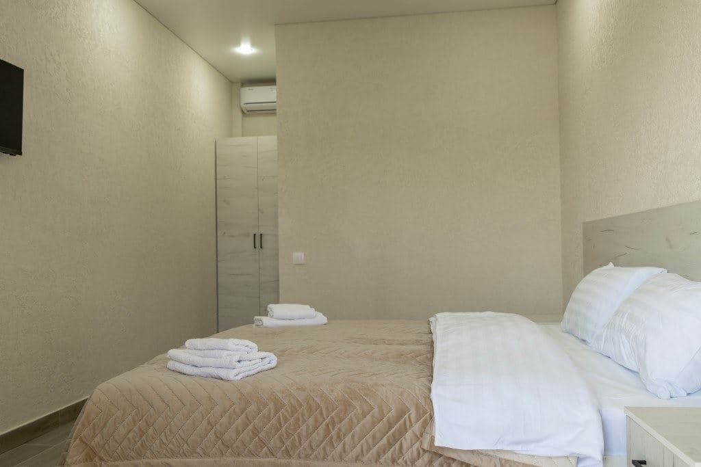 rooms-1-room