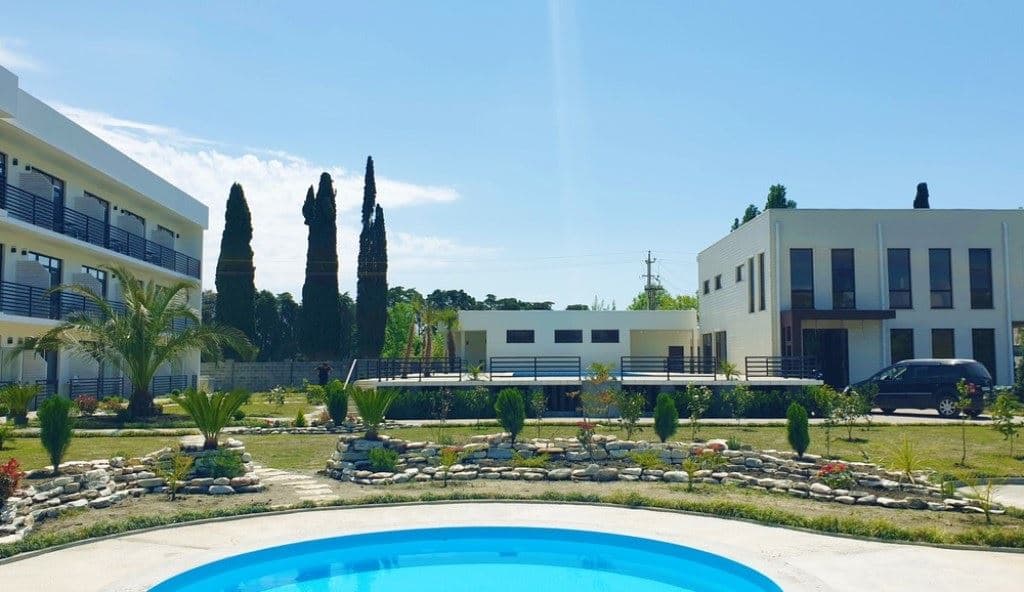 pools-outdoor-pool