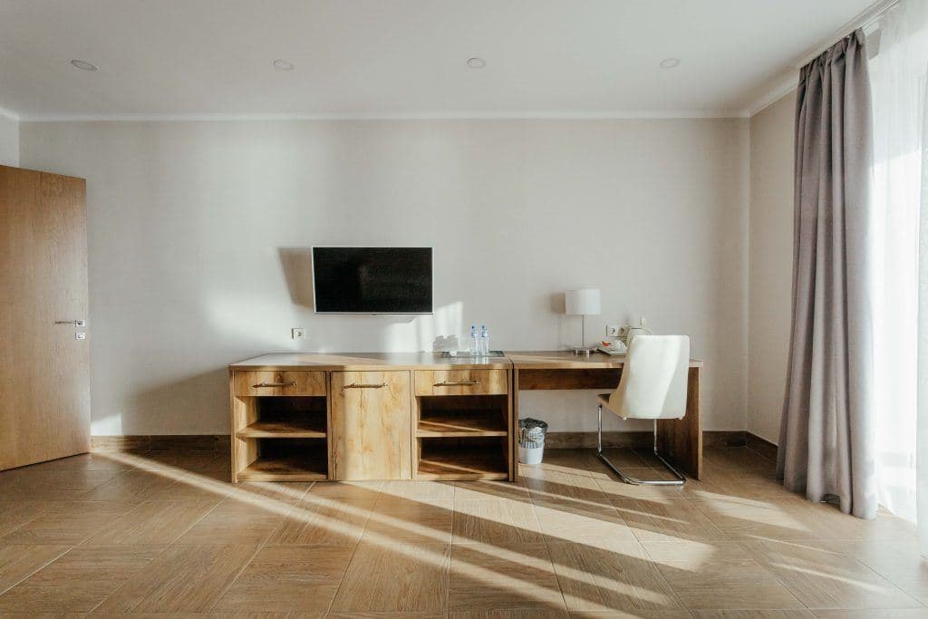 rooms-suite-no-balcony-park-view