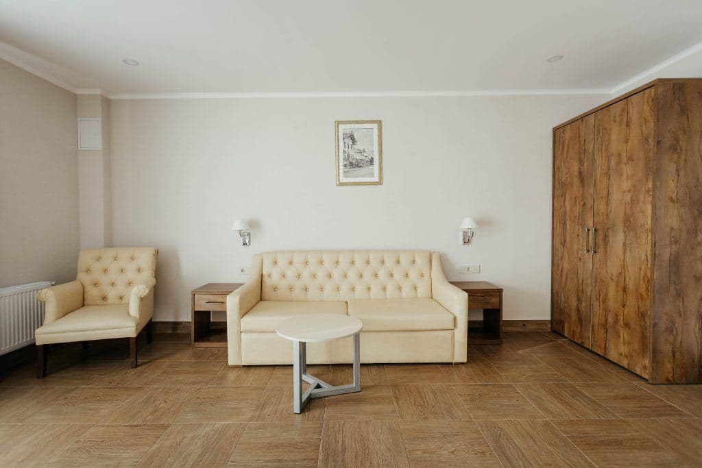 rooms-suite-no-balcony-park-view