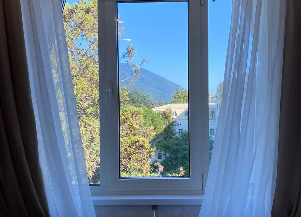 rooms-single-no-balcony-park-view
