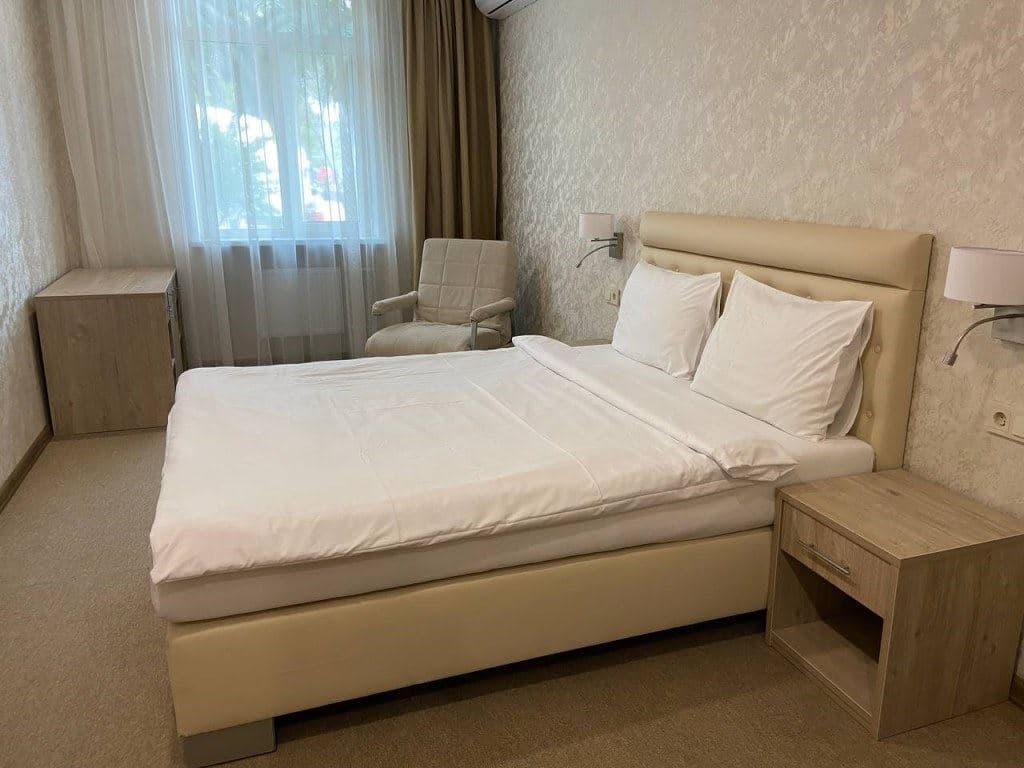rooms-superior-without-balcony--park-view