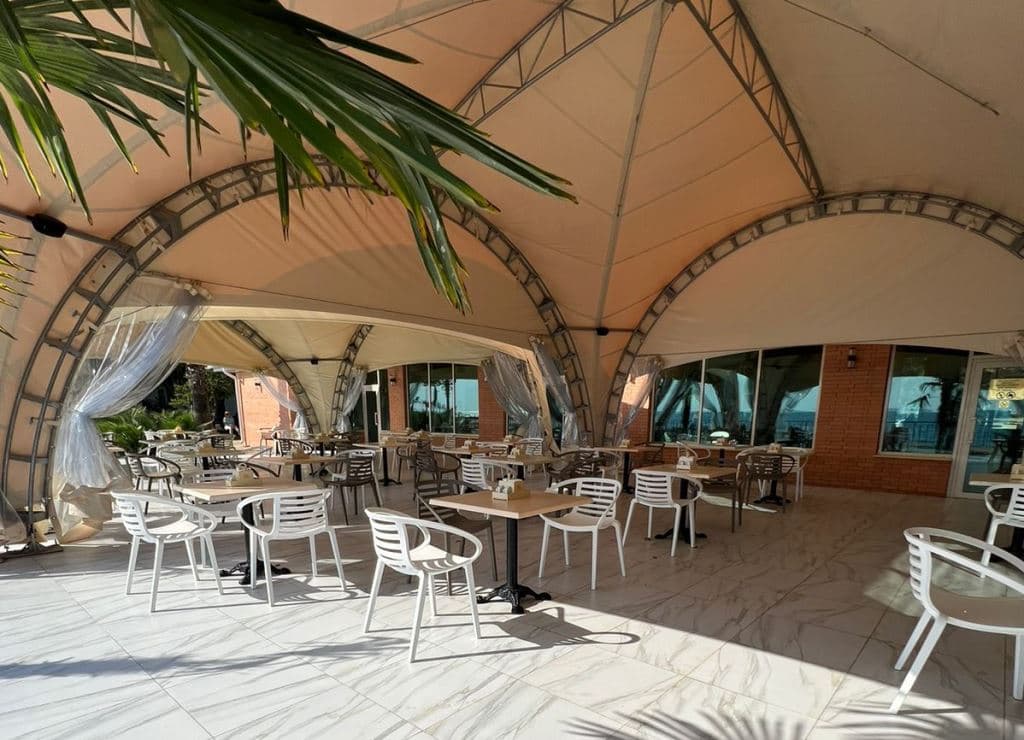 restaurants-restoran-pool