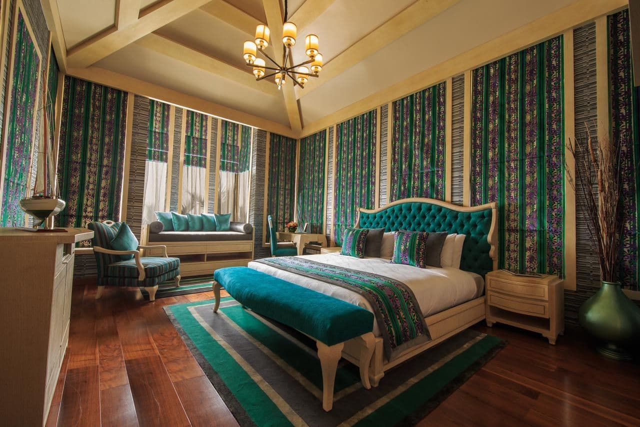 rooms-deluxe-room