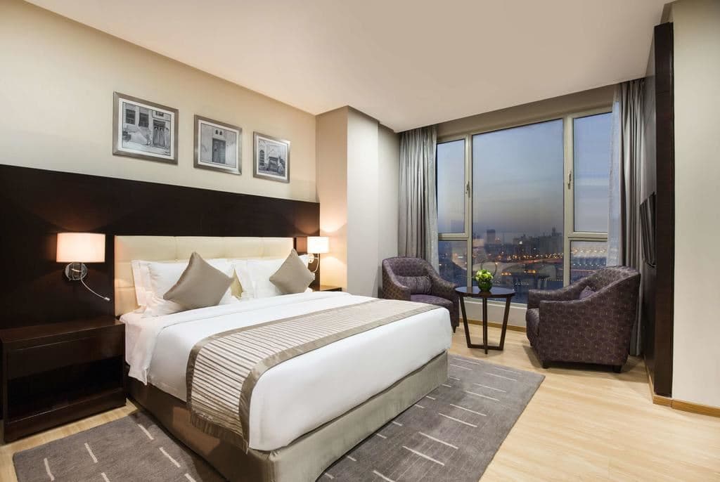 rooms-deluxe-room