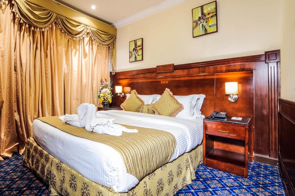 rooms-executive-room