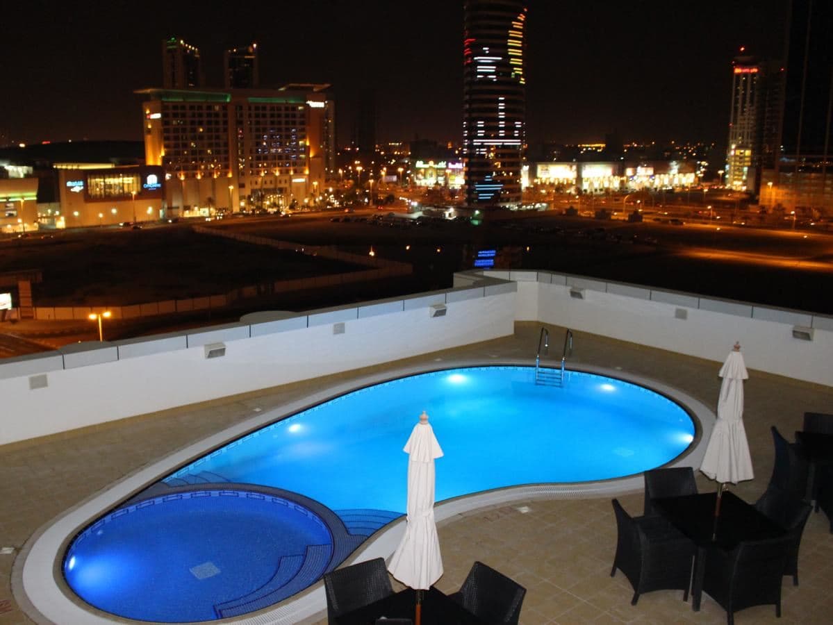 pools-outdoor-pool