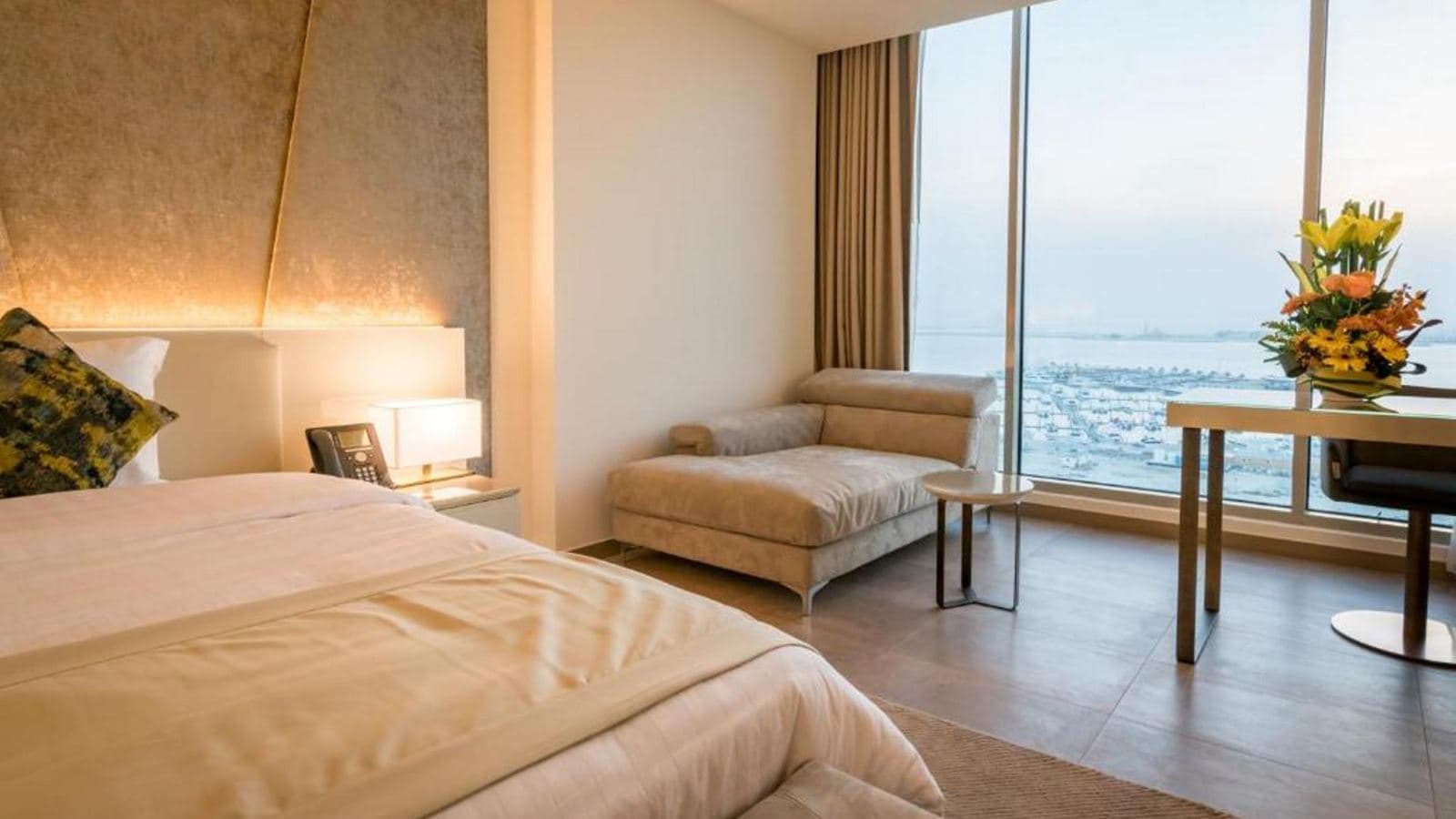 rooms-deluxe-room