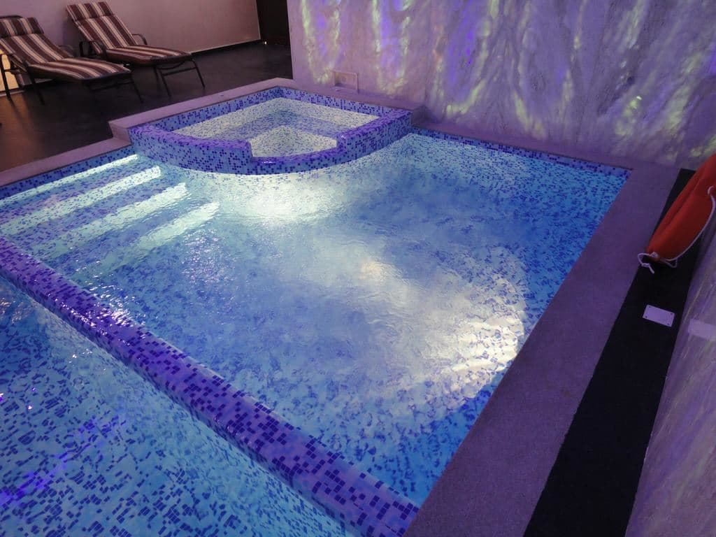pools-indoor-pool