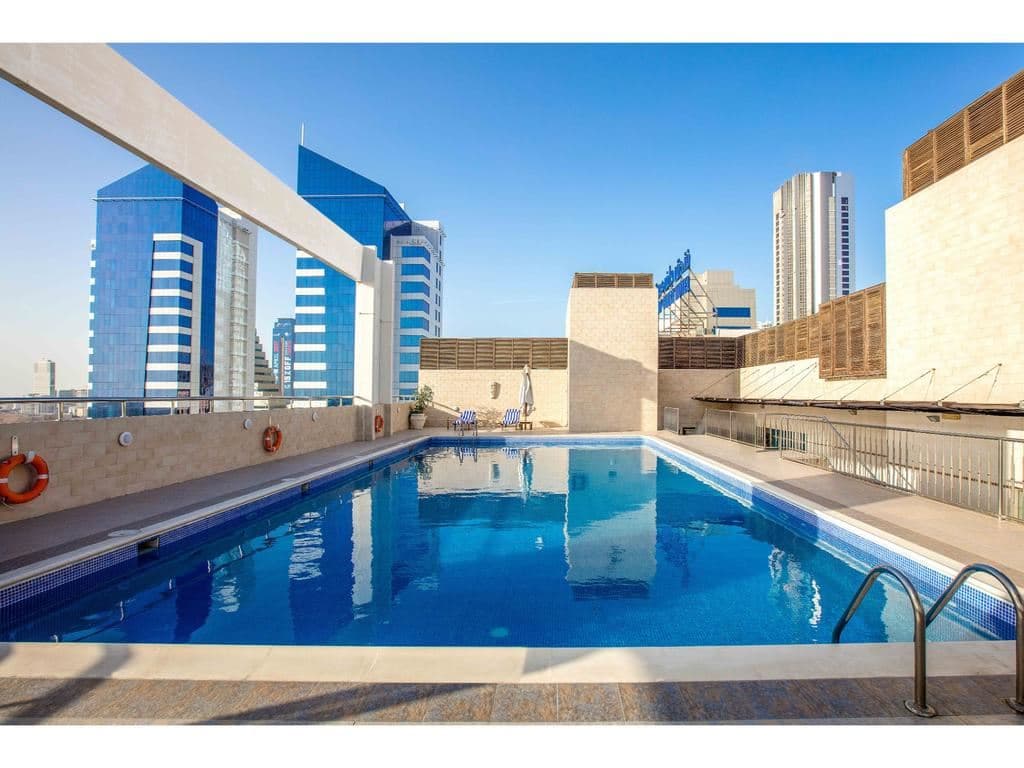 pools-outdoor-pool