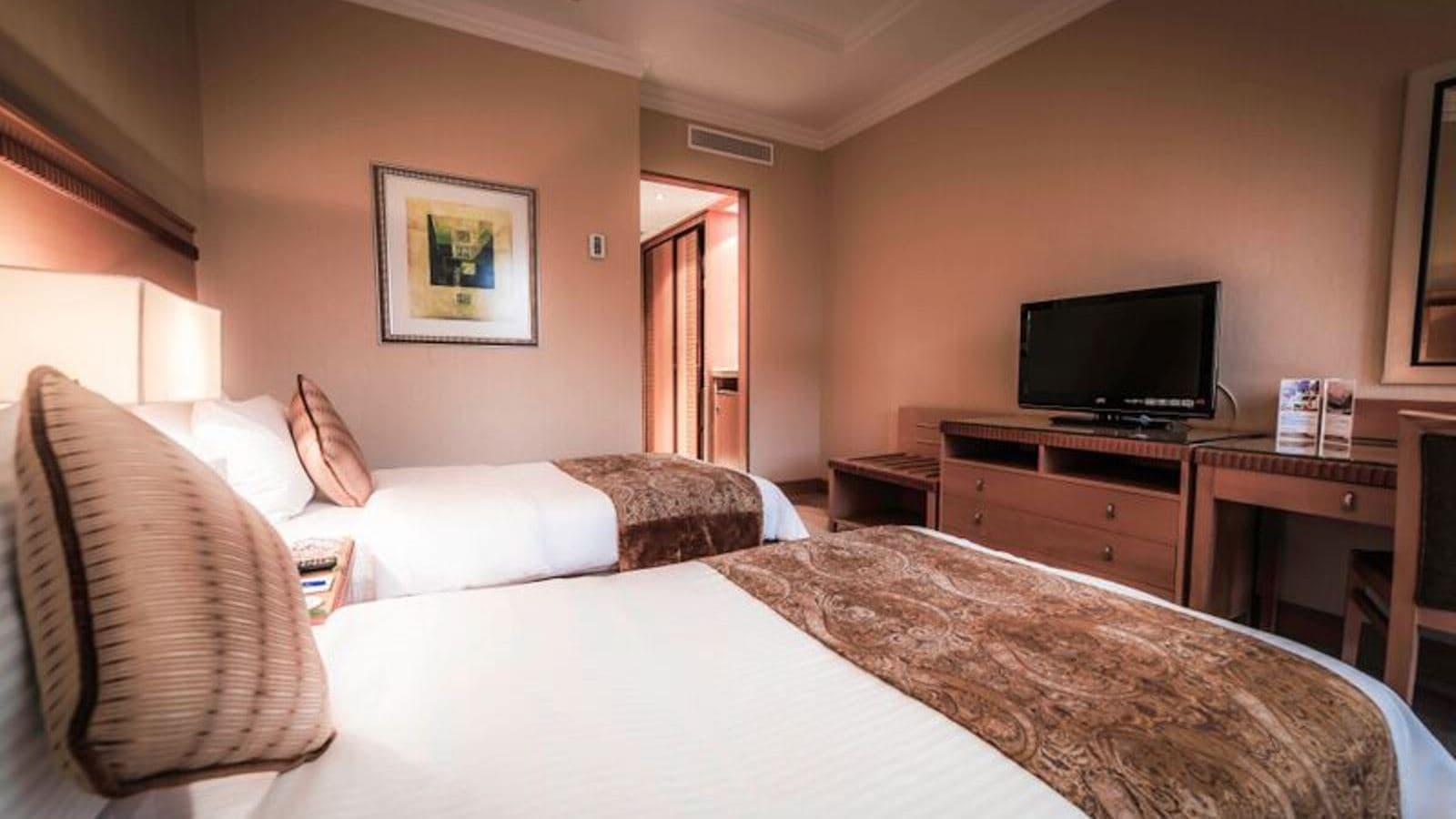 rooms-standard-room