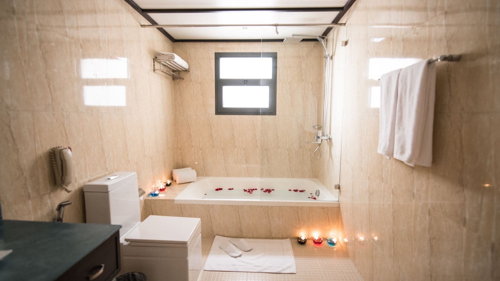 rooms-standard-room
