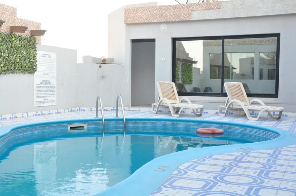 pools-outdoor-pool