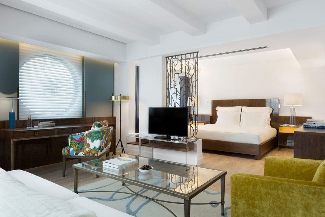 rooms-corner-suite