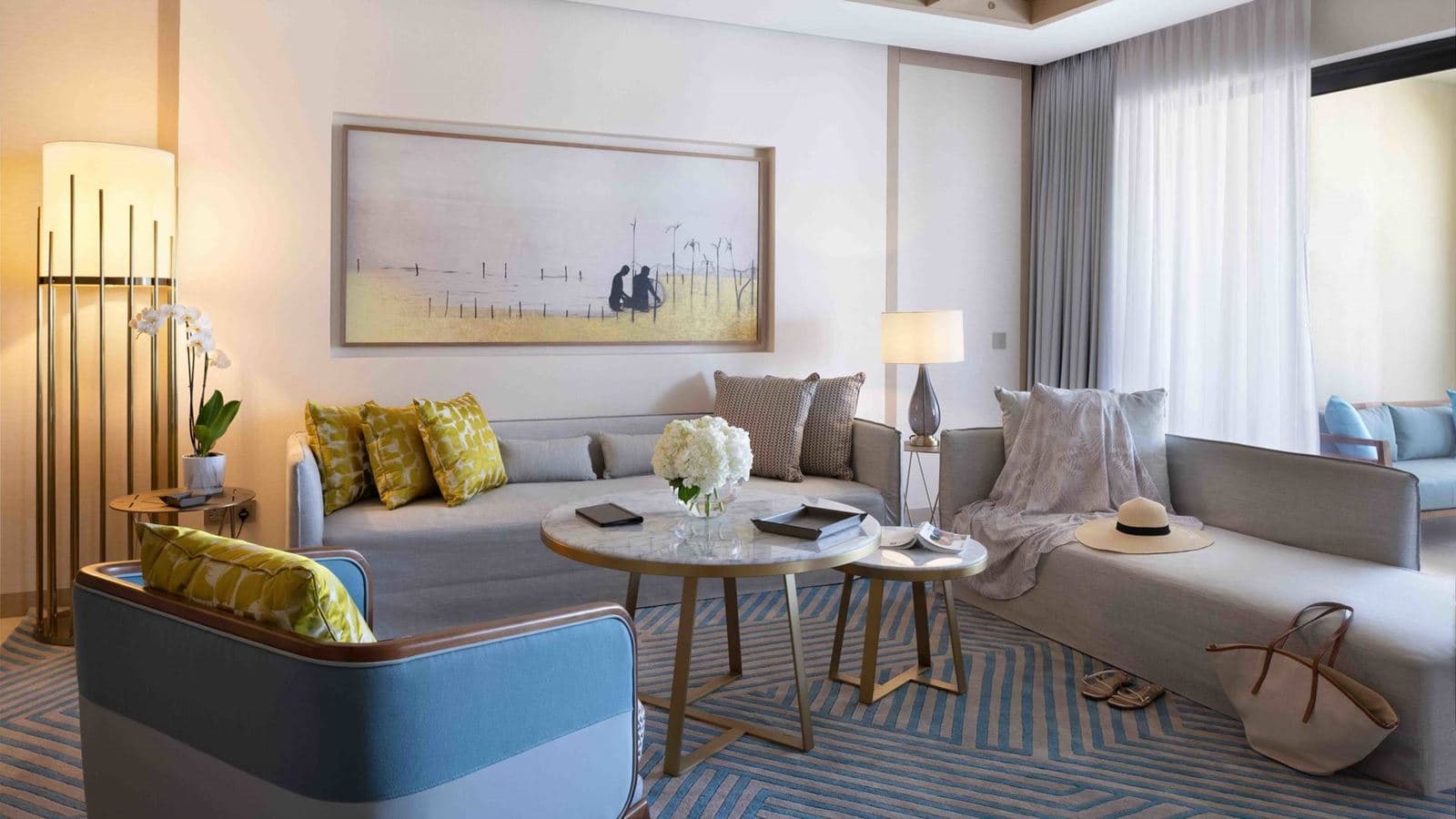 rooms-resort-suite