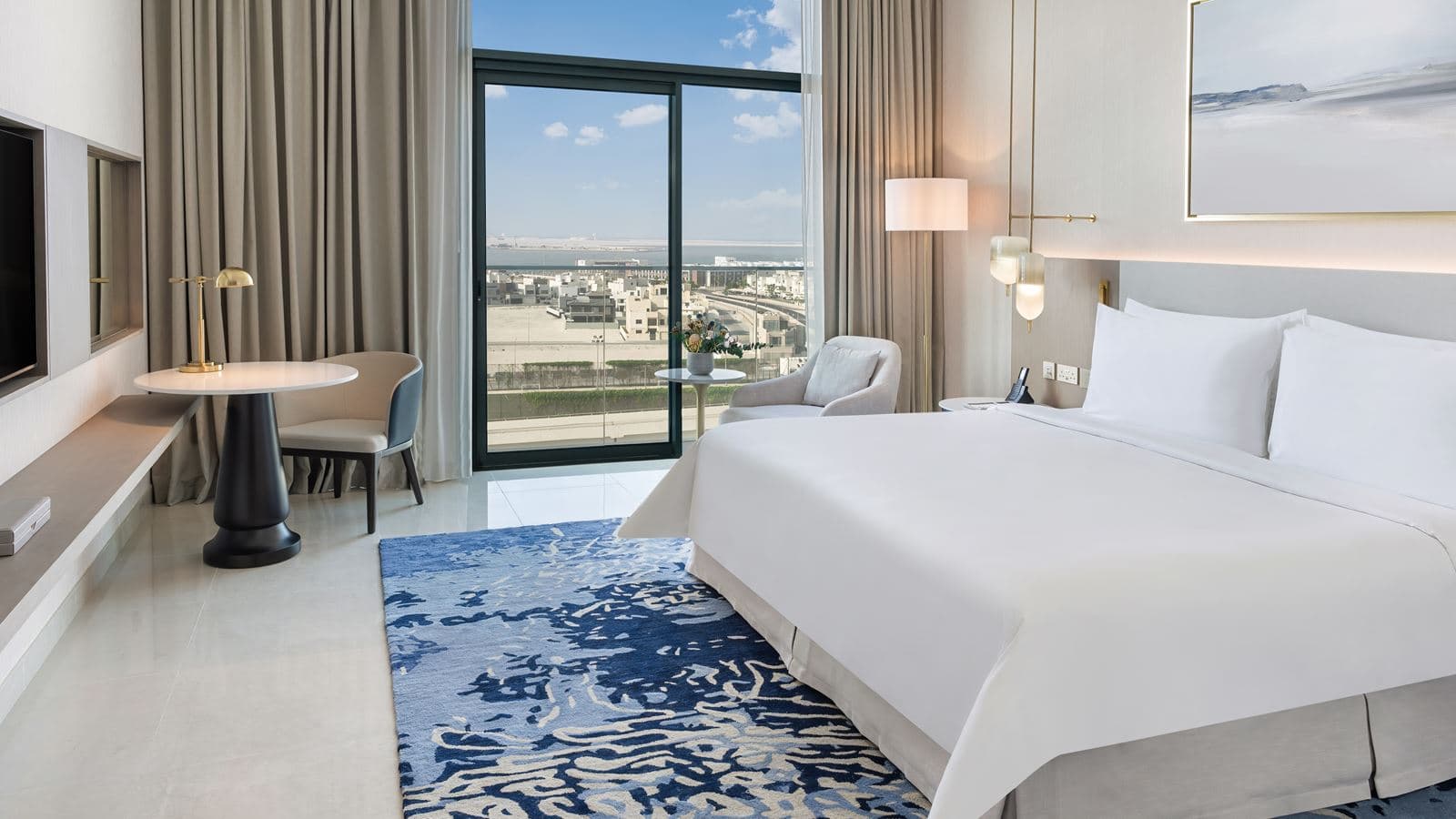 rooms-deluxe-city-view-king