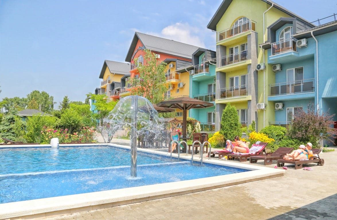 pools-outdoor-pool