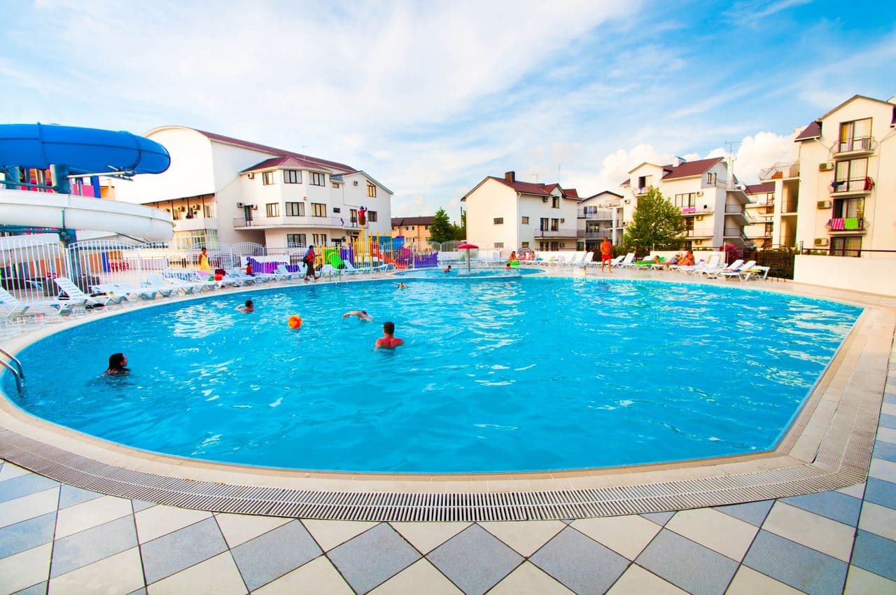 pools-outdoor-pool