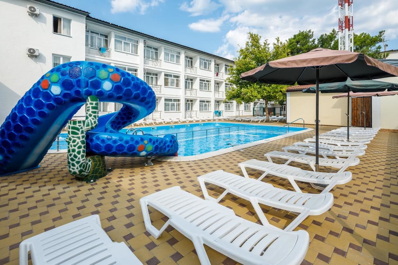 pools-outdoor-pool