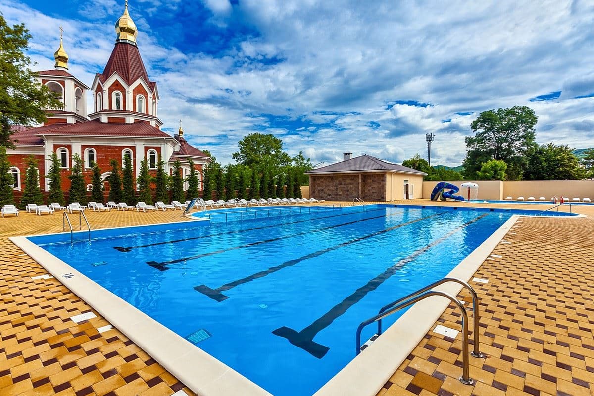pools-outdoor-pool