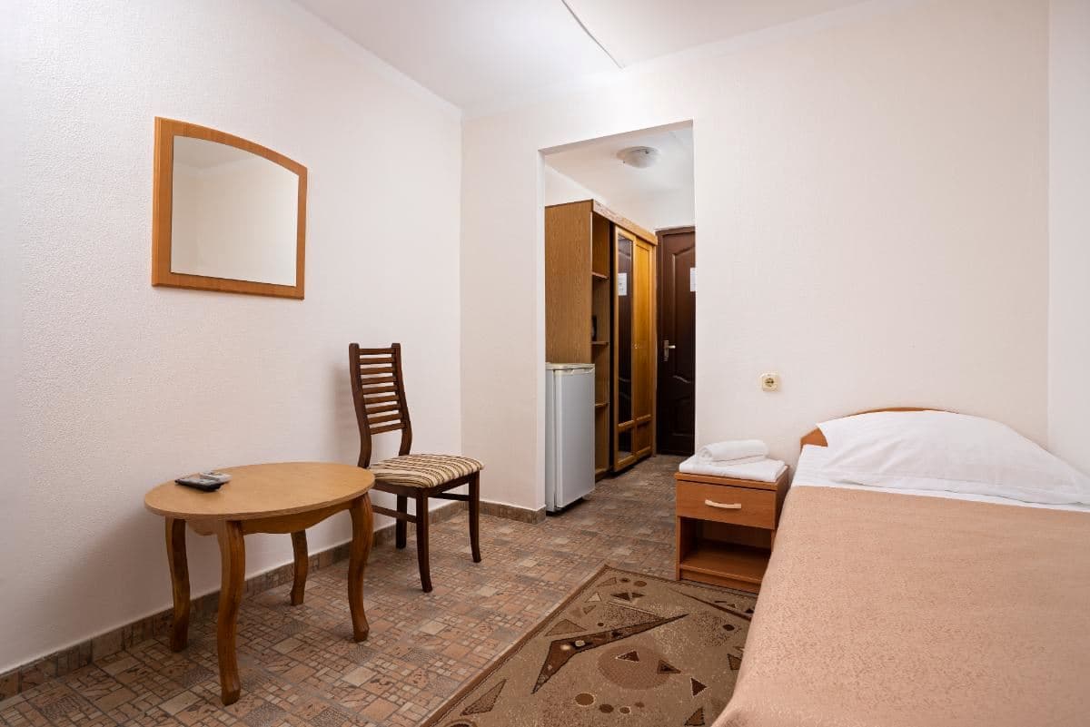 rooms-room-standard-typea