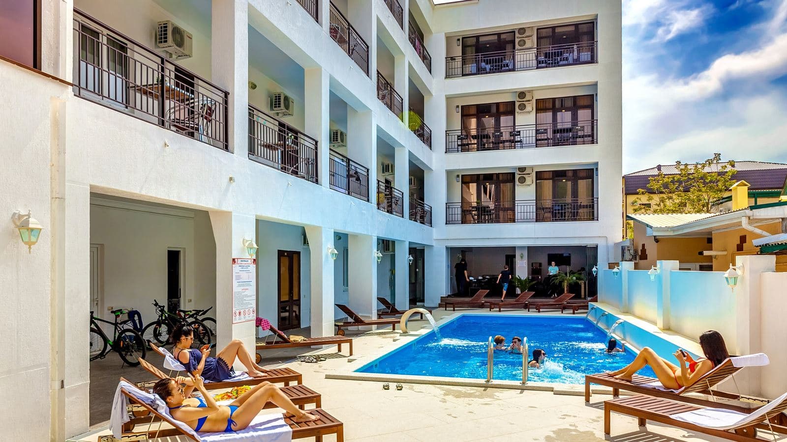 pools-outdoor-pool