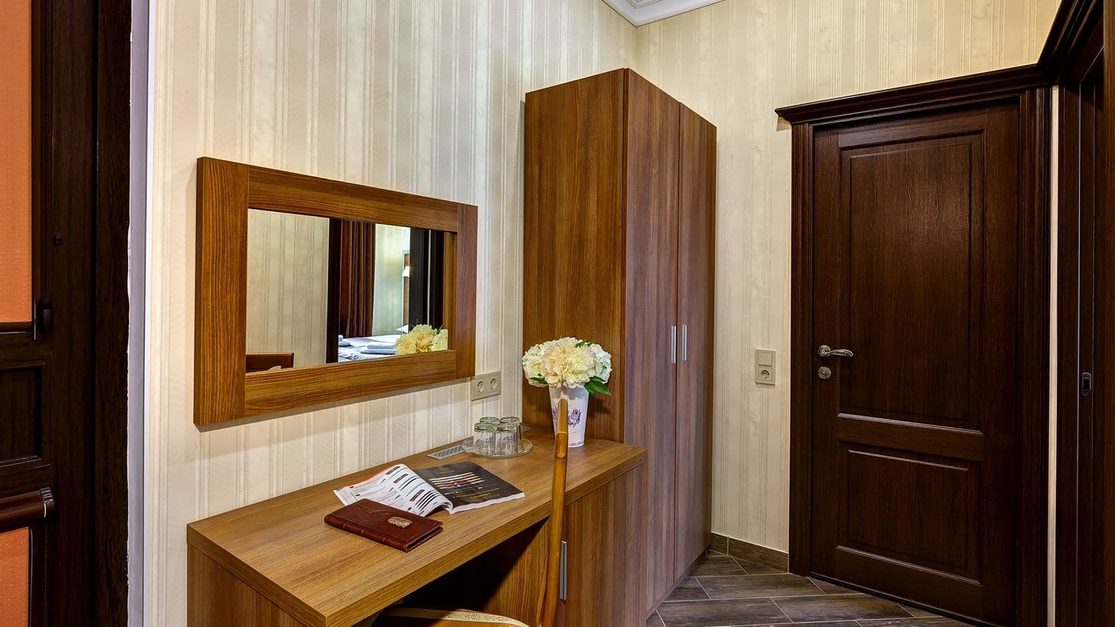 rooms-2-room-luxe