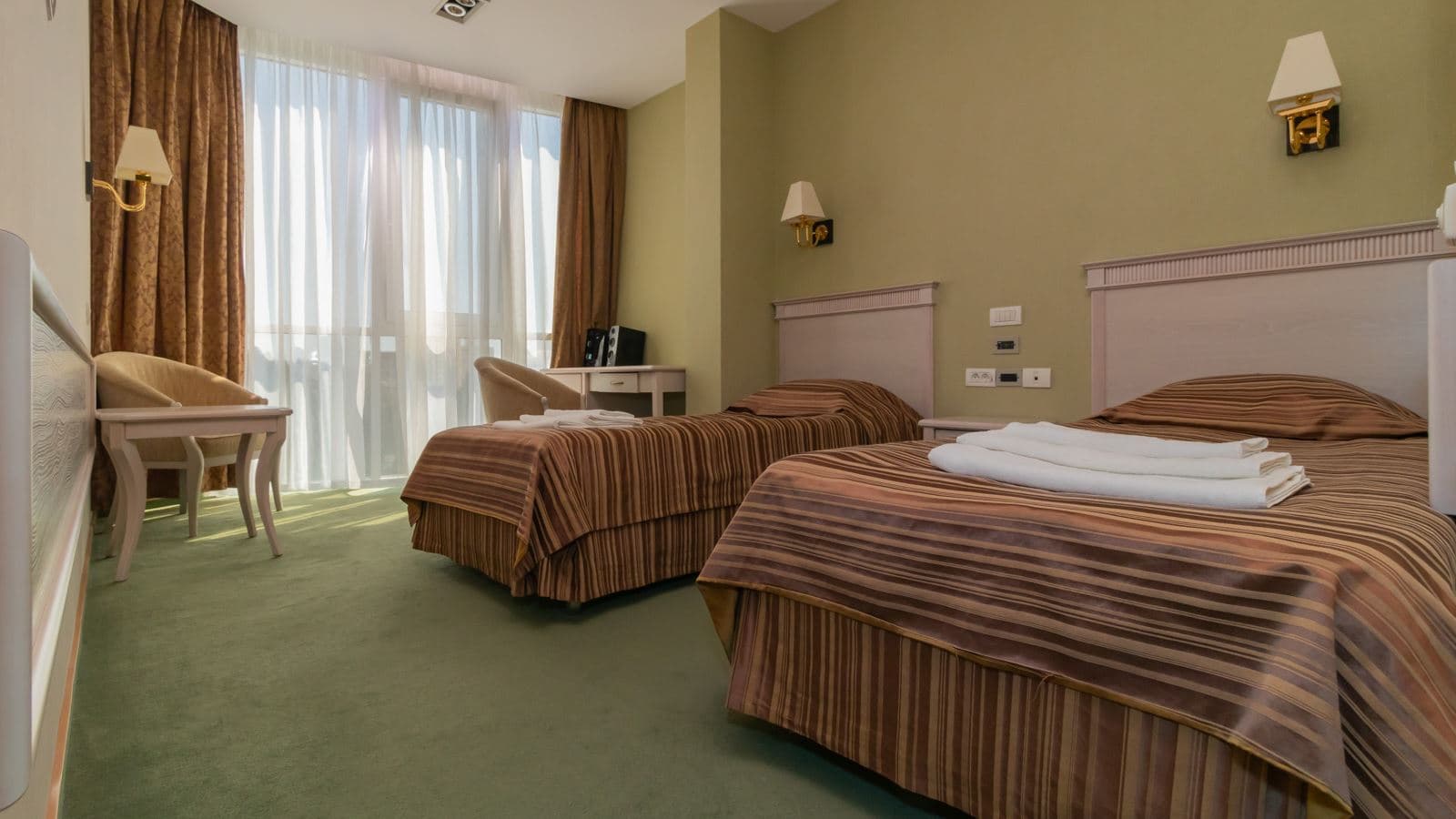 rooms-suite-3-rooms