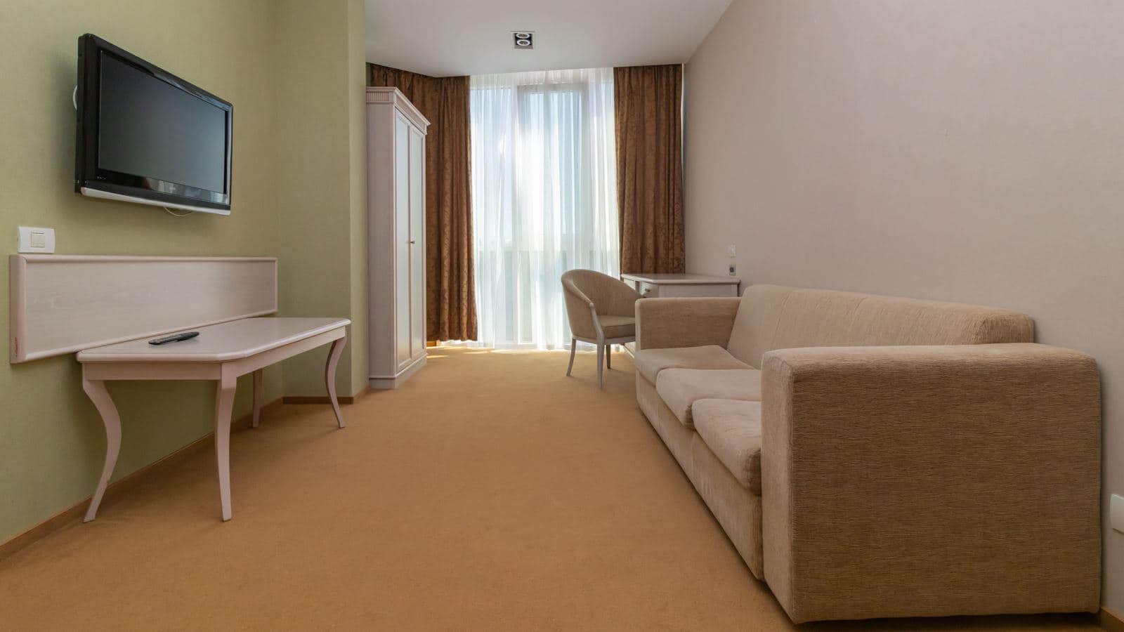 rooms-suite-3-rooms
