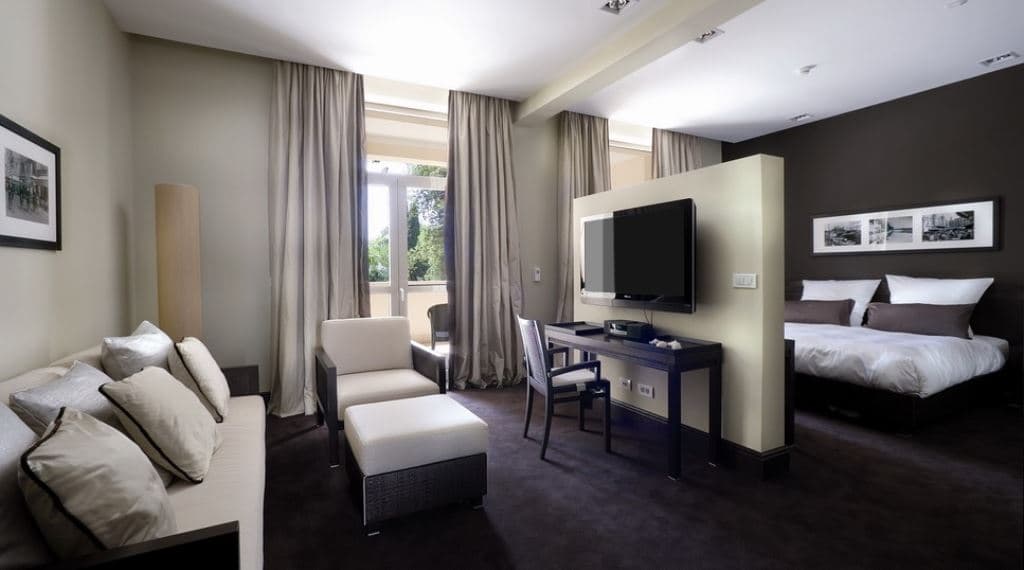 rooms-deluxe-sea-view