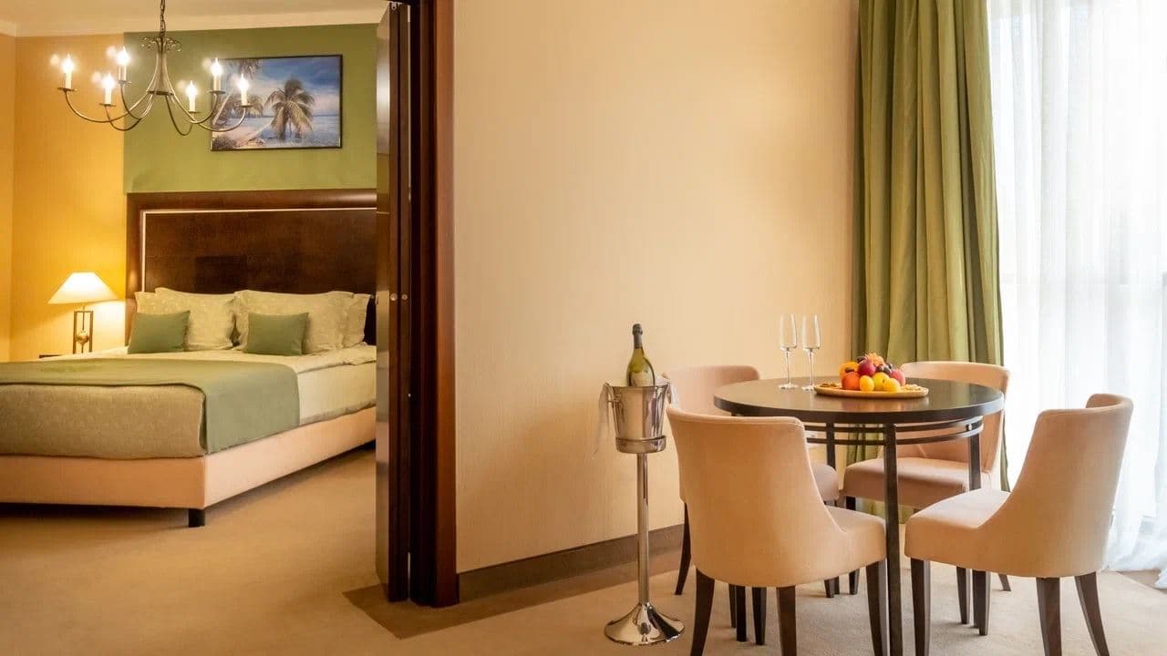 rooms-lux-club