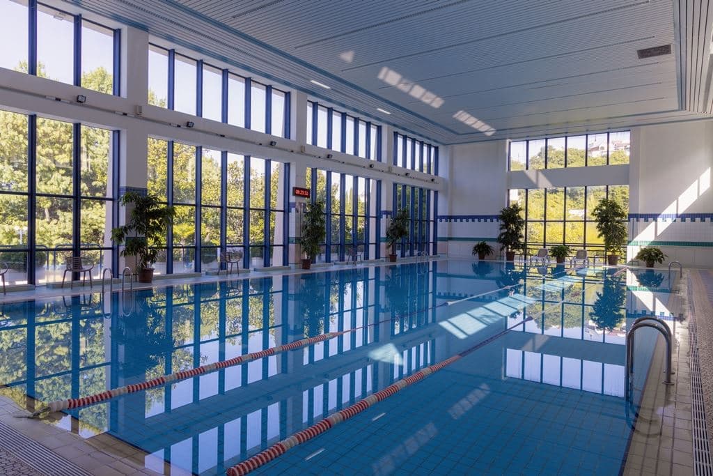 pools-indoor-pool