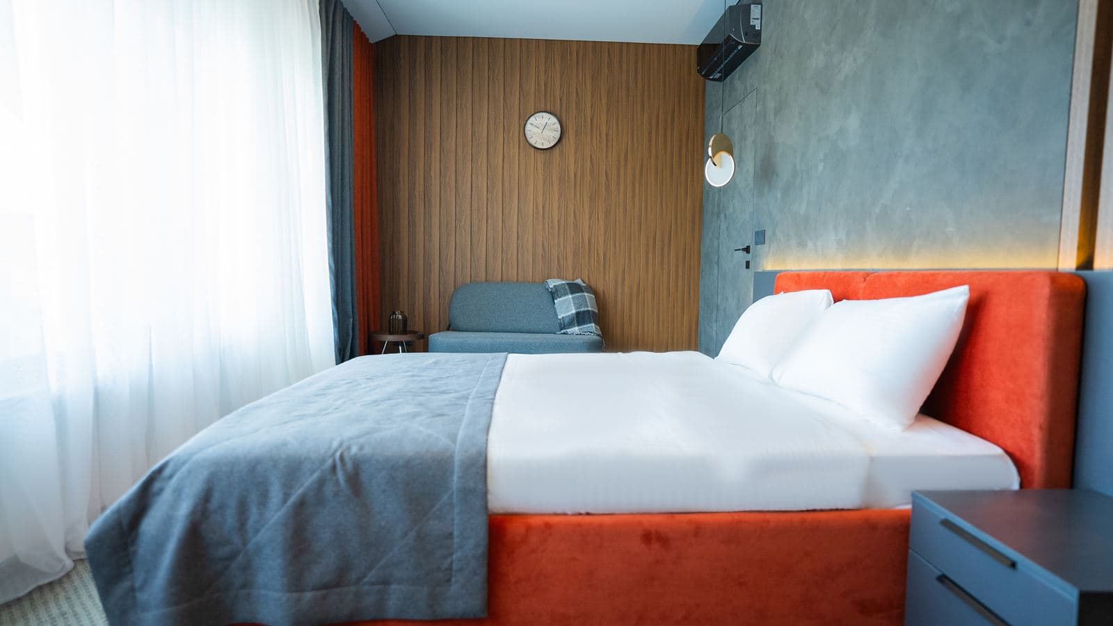 rooms-biznes